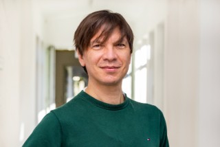 Nicolas Flores-Herr